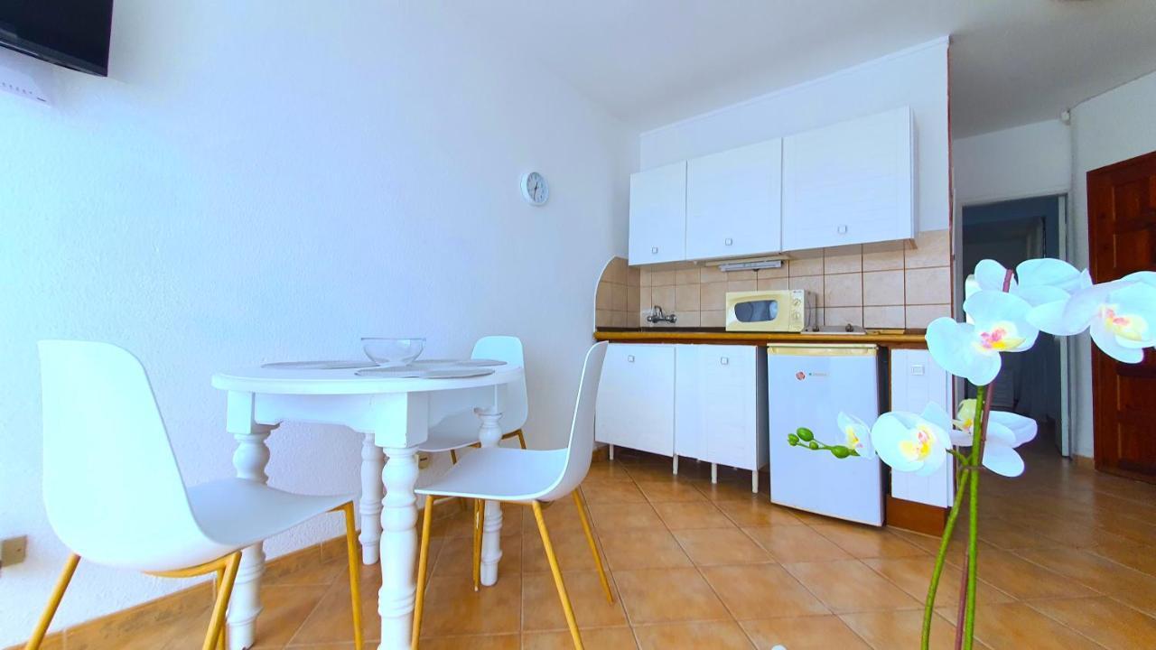 Apartmán Arenas Negras 13, Alojamiento Con Vistas A La Playa Puerto de Santiago  Exteriér fotografie