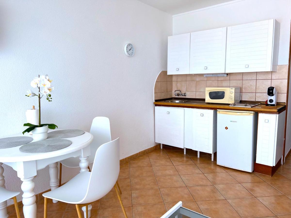 Apartmán Arenas Negras 13, Alojamiento Con Vistas A La Playa Puerto de Santiago  Exteriér fotografie
